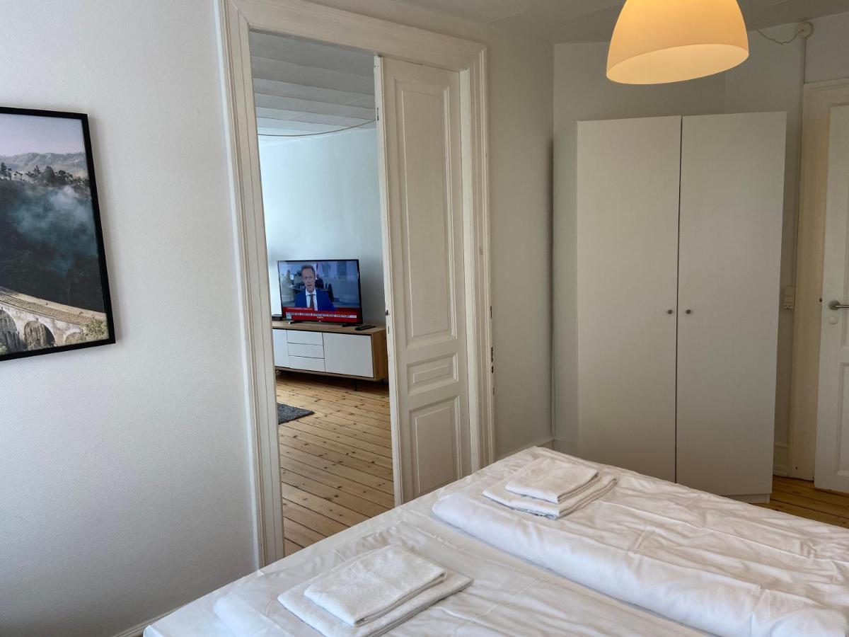 Bright 2-Bedroom Apartment In Elegant Osterbro Копенгаген Экстерьер фото