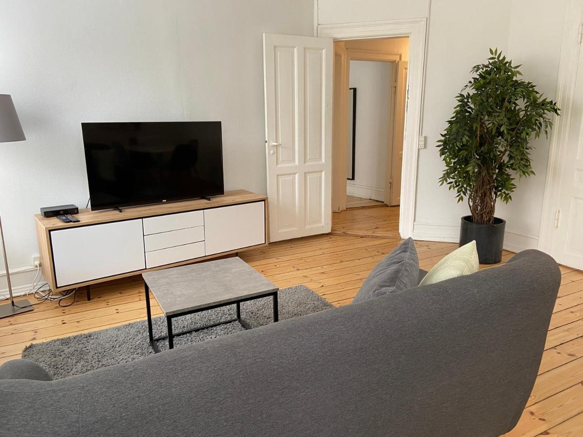 Bright 2-Bedroom Apartment In Elegant Osterbro Копенгаген Экстерьер фото
